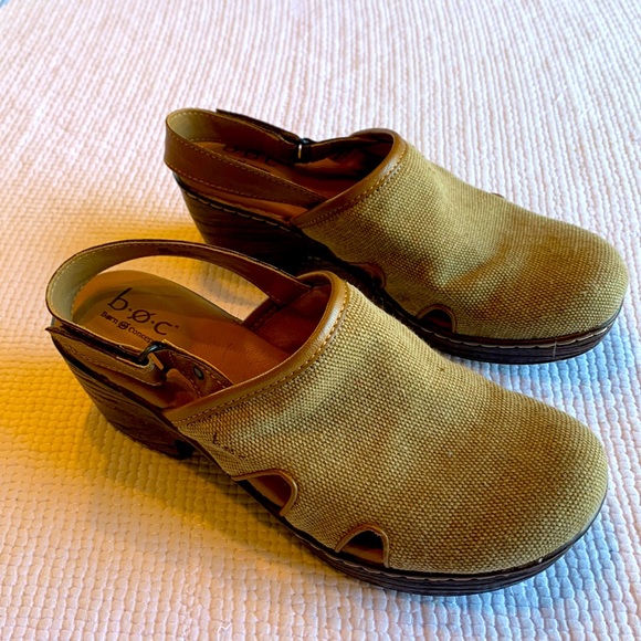 Born Shoes - Born Canvas Linen Look Clogs